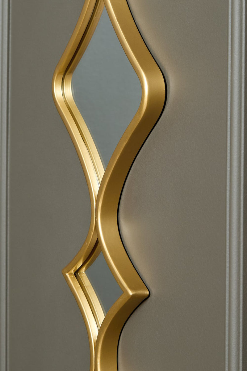 Harriswood Accent Mirror Set (Set of 2) - Furniture Home Store (Hanford, CA)