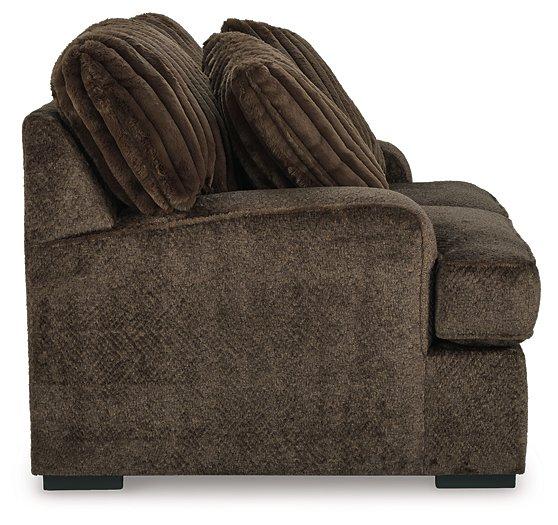 Aylesworth Loveseat - Furniture Home Store (Hanford, CA)