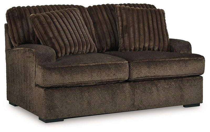 Aylesworth Loveseat - Furniture Home Store (Hanford, CA)