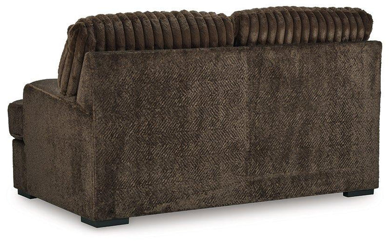 Aylesworth Loveseat - Furniture Home Store (Hanford, CA)