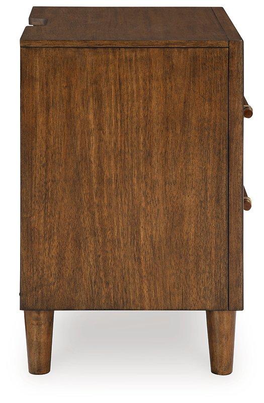 Lyncott Bedroom Set - Furniture Home Store (Hanford, CA)