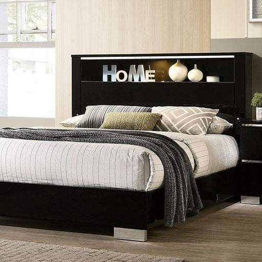 Carlie Bed White & Black - Furniture Home Store (Hanford, CA)