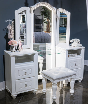 Kozlani Vanity with Mirror - Furniture Home Store (Hanford, CA)