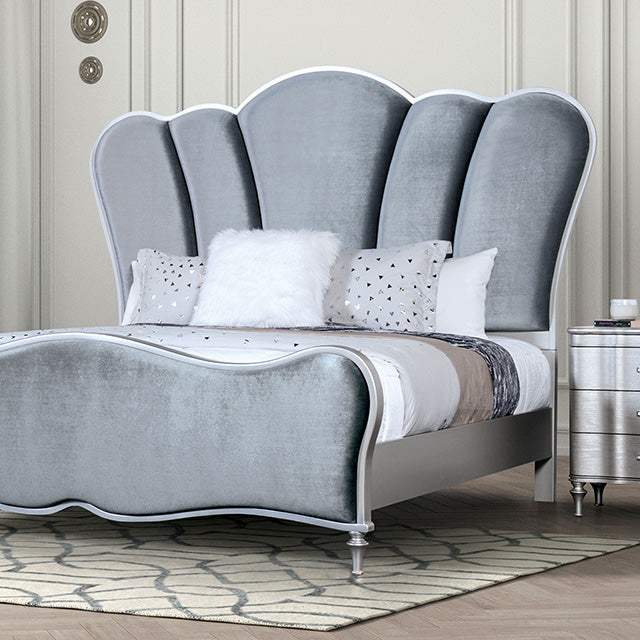 Melodi Parc E.King & Queen Bed Black & Silver - Furniture Home Store (Hanford, CA)
