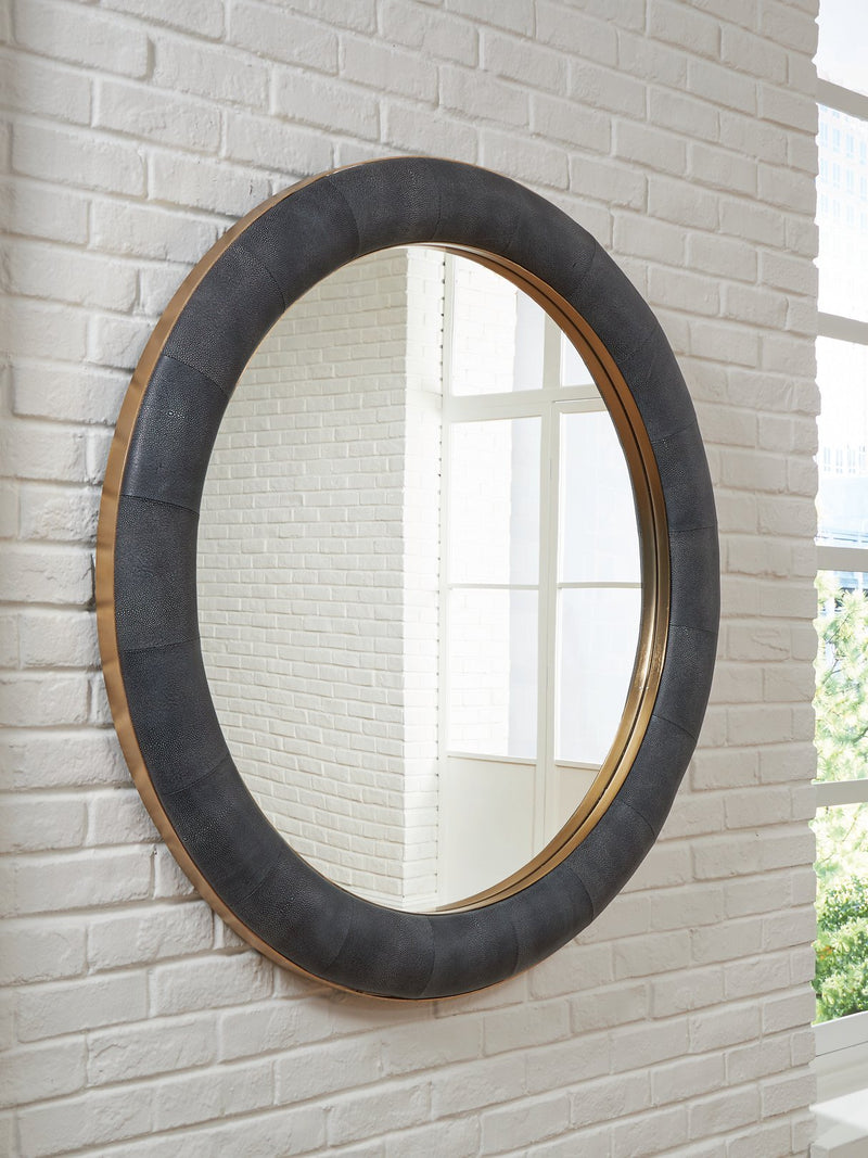 Corinsworth Accent Mirror - Furniture Home Store (Hanford, CA)