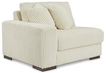 Lindyn Sectional Sofa - Furniture Home Store (Hanford, CA)