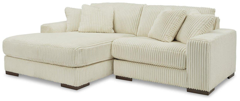 Lindyn Sectional with Chaise - Furniture Home Store (Hanford, CA)