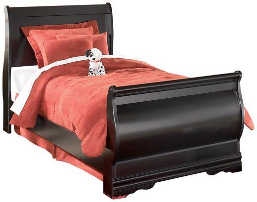 Huey Vineyard Bedroom Set - Furniture Home Store (Hanford, CA)