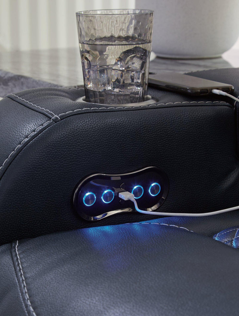 Fyne-Dyme Power Recliner - Furniture Home Store (Hanford, CA)