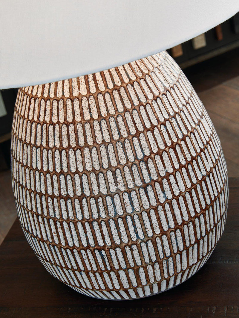 Darrich Table Lamp - Furniture Home Store (Hanford, CA)