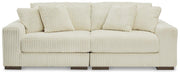 Lindyn Sectional Sofa - Furniture Home Store (Hanford, CA)