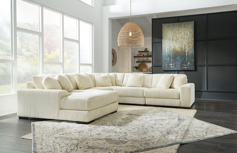 Lindyn Sectional with Chaise - Furniture Home Store (Hanford, CA)