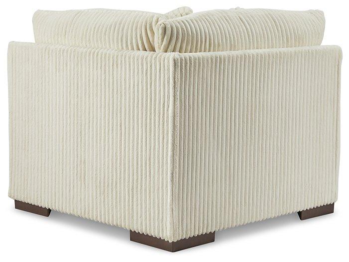 Lindyn Sectional with Chaise - Furniture Home Store (Hanford, CA)