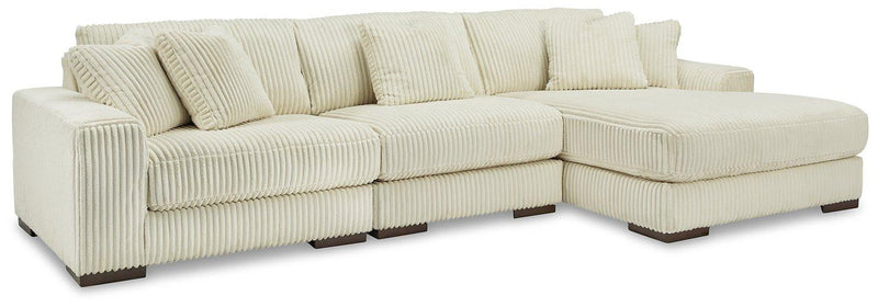 Lindyn Sectional with Chaise - Furniture Home Store (Hanford, CA)