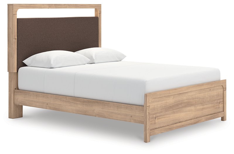 Kinlanni Upholstered Bed - Furniture Home Store (Hanford, CA)