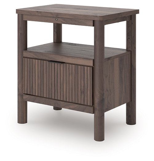 Pamytta Nightstand - Furniture Home Store (Hanford, CA)