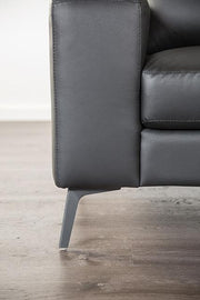 Stordal Sectional, Right Chaise - Furniture Home Store (Hanford, CA)