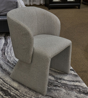 Darcyjo Dining Arm Chair - Furniture Home Store (Hanford, CA)