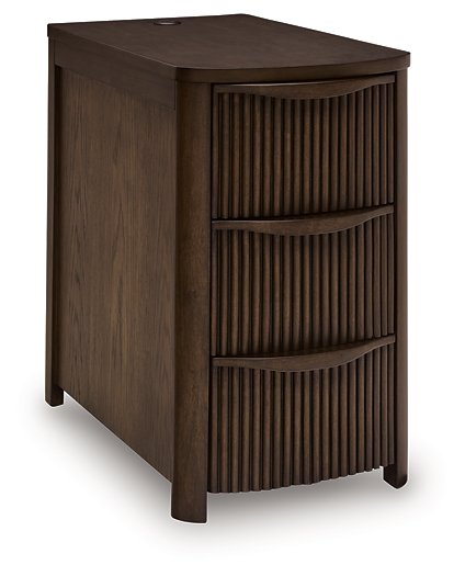 Camdill Chairside End Table - Furniture Home Store (Hanford, CA)