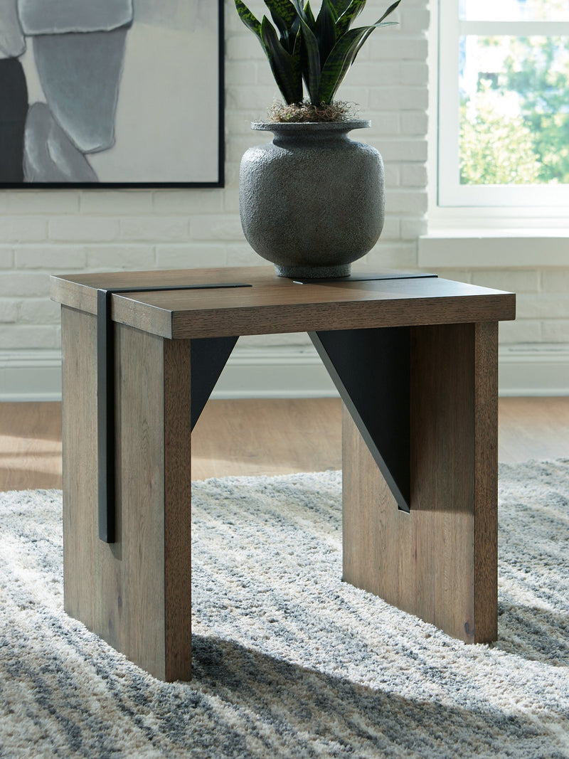 Kandinew End Table - Furniture Home Store (Hanford, CA)