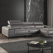 Vadso Sectional, Right Chaise - Furniture Home Store (Hanford, CA)
